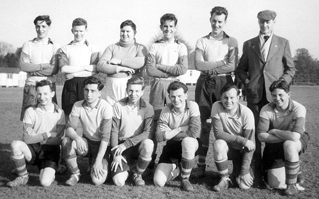 OL Soccer team 1954